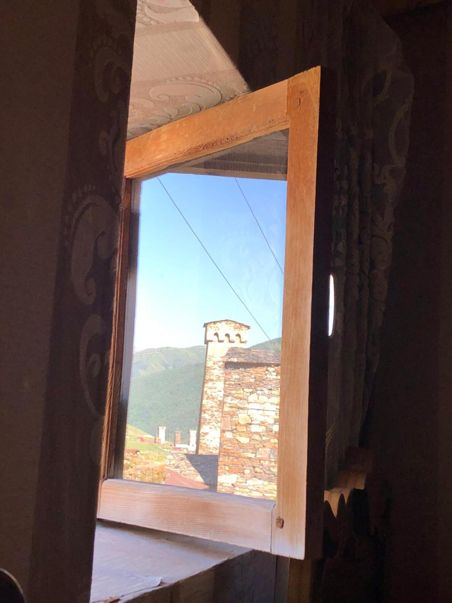 Old House Hotel Ushguli Exterior foto