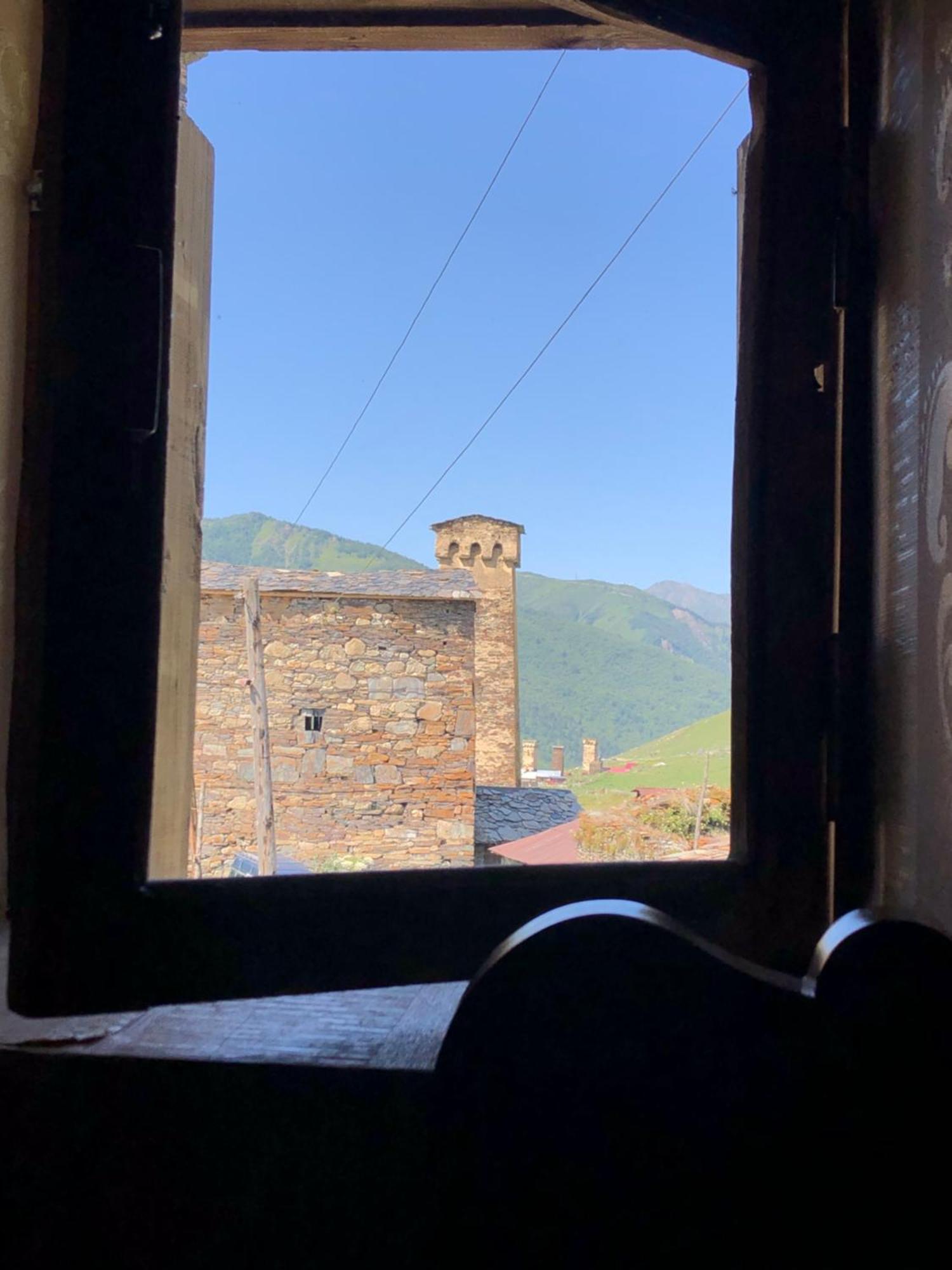 Old House Hotel Ushguli Exterior foto