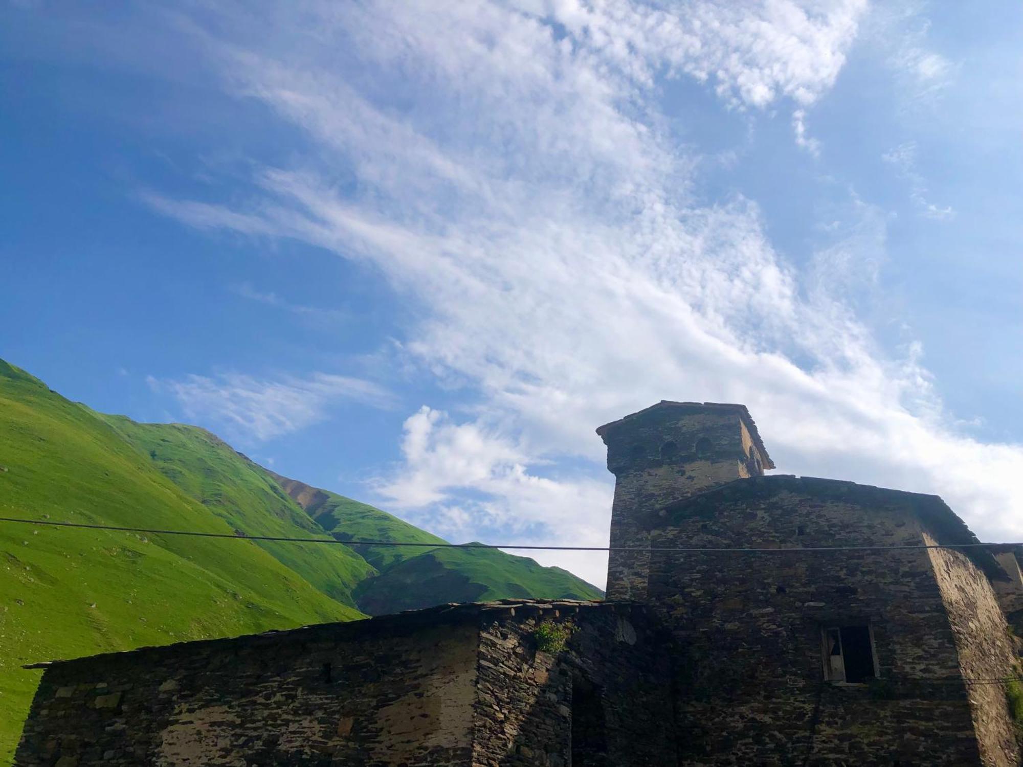 Old House Hotel Ushguli Exterior foto